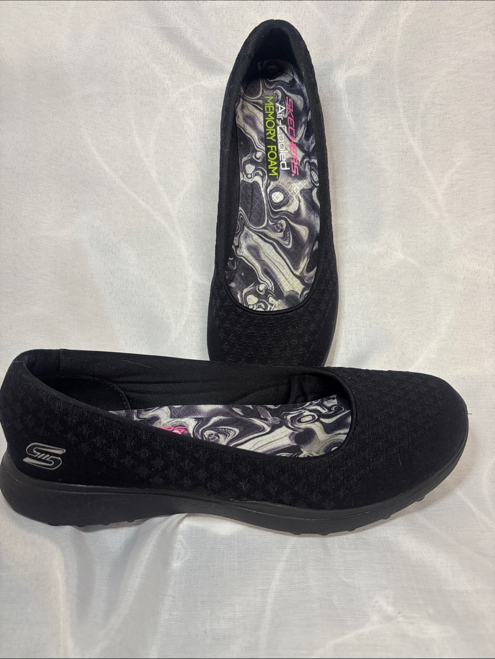 Skechers Womens Microburst One Up with memory foam black slip on sneakers